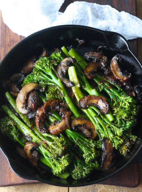 intensefoodcravings: Roasted Broccolini with Mushrooms | Season with Spice