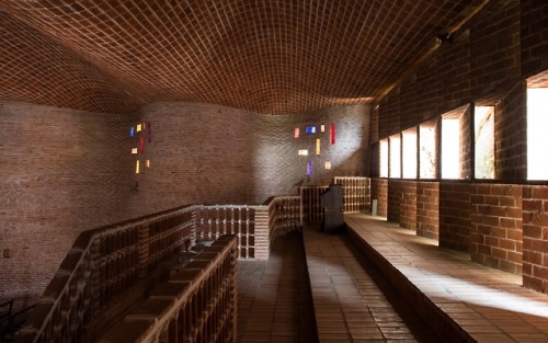 archatlas:  The Intricate, Undulating Brickwork at Eladio Dieste’s Cristo Obrero Church in UruguayGonzalo Viramonte has released a series of photographs that focus in on the use of bricks by engineer Eladio Dieste in his Atlántida Cristo Obrero church.