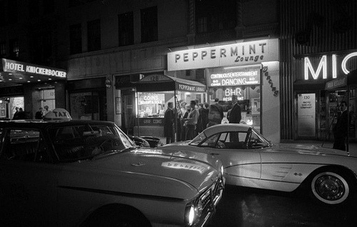 fuckyeahvintage-retro:  Twisting at the Peppermint Lounge. NCY, 1961 © David McLane