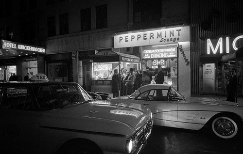 fuckyeahvintage-retro:  Twisting at the Peppermint Lounge. NCY, 1961 © David McLane