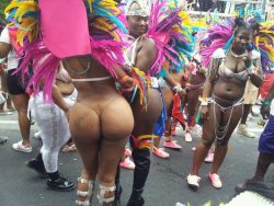 professoroflust:  Thick Thursday carnival style