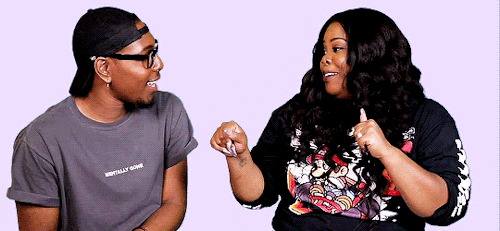 nabyss: bana05:  nerd4music:  “It’d take three weeks to do a single episode [of Glee]? So you’d on a Monday be doing a scene for episode eight, and then the next day, episode ten? How’d you keep that straight?”  AMBER RILEY plays SONG ASSOCIATION