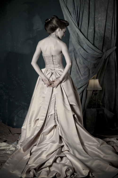 Executive: Yishie LinPhotography: Vic Ku (Jiahua Studio)Model: Olya Tagintseva (FMI)Makeup &amp;
