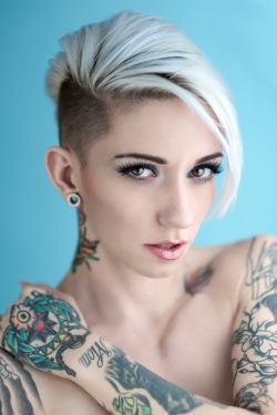 itsall1nk:  More Hot Tattoo Girls athttp://hot-tattoo-girls.blogspot.com