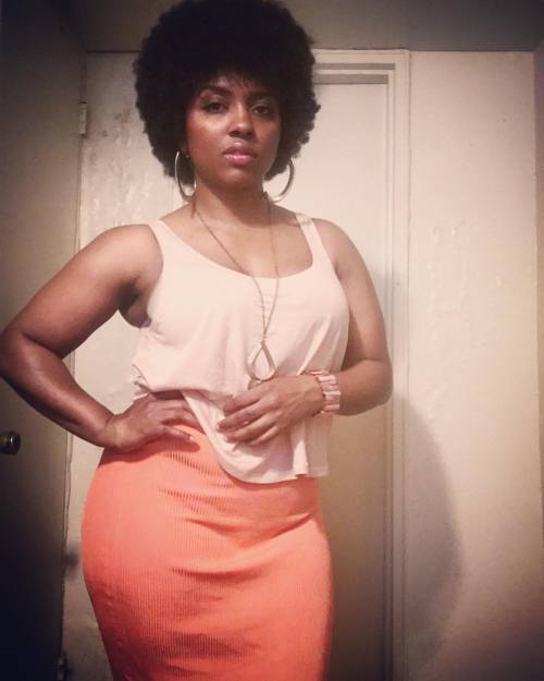 Part 2. #ootd #style #fashion #pencilskirt #stretch #afro #bronx #nyc #blush #teamnatural #berrycurl