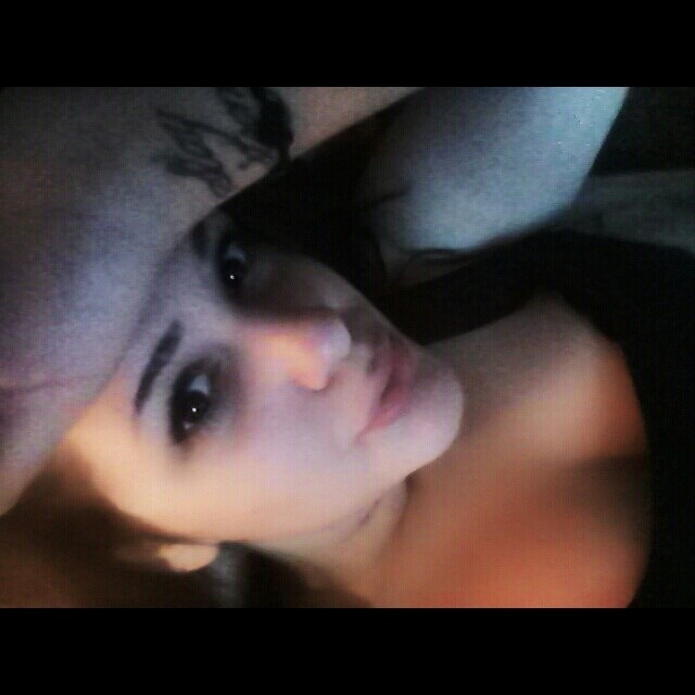 orsihero:  relax :) #relax #chill #out #girl #brown #tatto #tattoedgirl #tattogirl