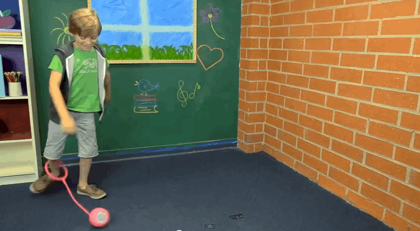 kindofleigh:  The last kid knows what’s up. 