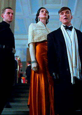PEAKY BLINDERS FASHION[3/??] Lizzies Orange Gown And Cream Fur