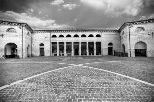 &lsquo;Foro Annonario&rsquo;, Senigallia (AN), Italy.  Photo: © Wolfram Mikuteit &