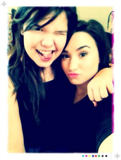 demibr-noticias:  @ddlovato: “Mas que..?!!