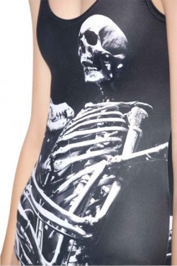 gothedup:  Skeleton swimsuit. Click here to see more