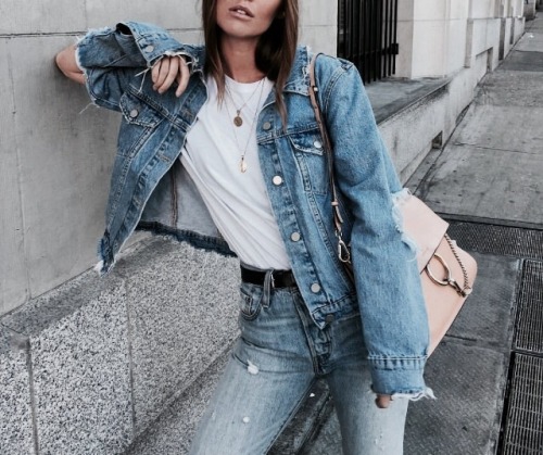 streetstyleplatform - Ripped Denim Jacket