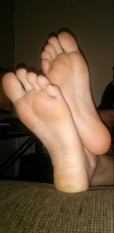 theartoffeet: leiasfeet: Don’t you just love my feet? Yes!