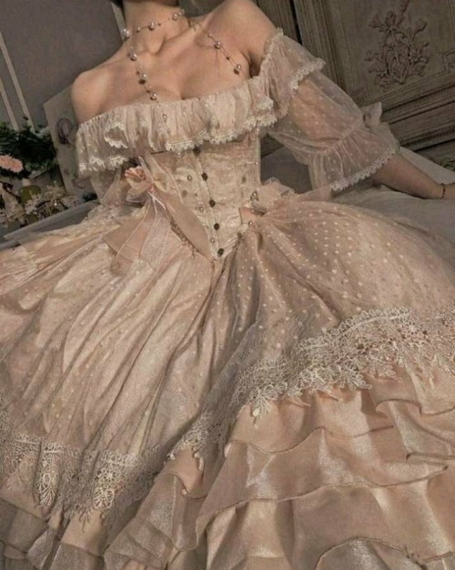 mouthwblood:me in the middle of the stormy night running down the grand staircase in this with a candelabra in hand before i run away with my vampire lover forever.