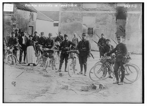 georgy-konstantinovich-zhukov:French bicycle mounted troops during the First World War.(LoC)