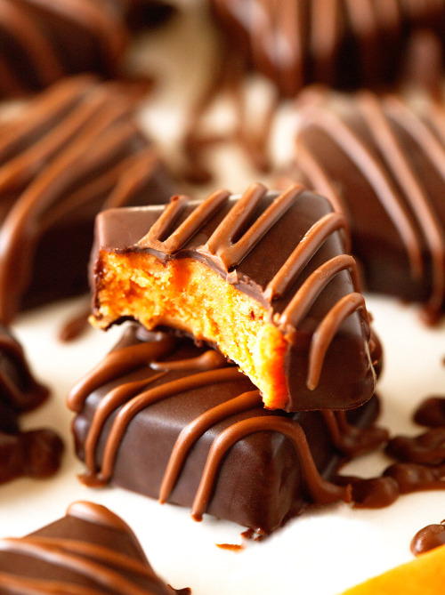 do-not-touch-my-food:  Butterfinger Bites porn pictures