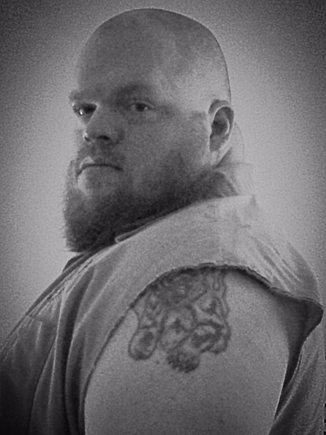 bearhoss:  Thought I would re blog a few pics of me