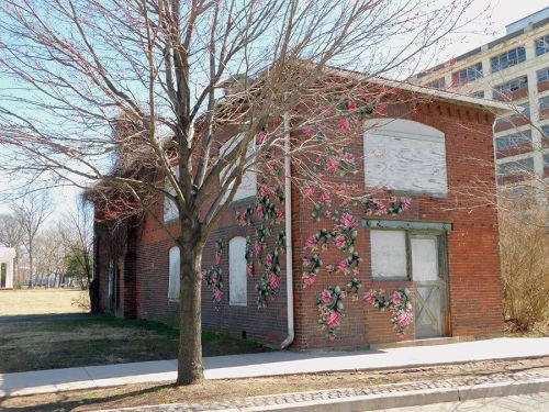 magicalandsomeweirdhometours:I do counted cross stitch, so I think that this building in Philadelphia, Pennsylvania is amazing.   The creator’s name is Raquel Rodrigo, an artist, and designer from Valencia, Spain.  It looks like graffiti from a distance,