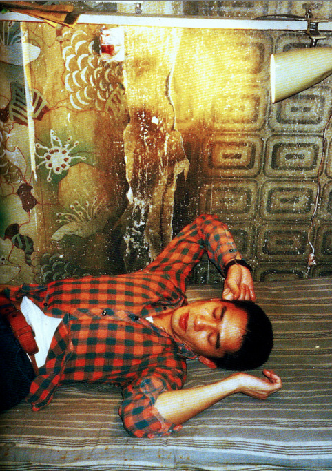 pinkfurcoat: From Christian Doyle’s “Buenos Aires,” his photo diary from his time on the set of Wong Kar Wai’s Happy Together. (source) 