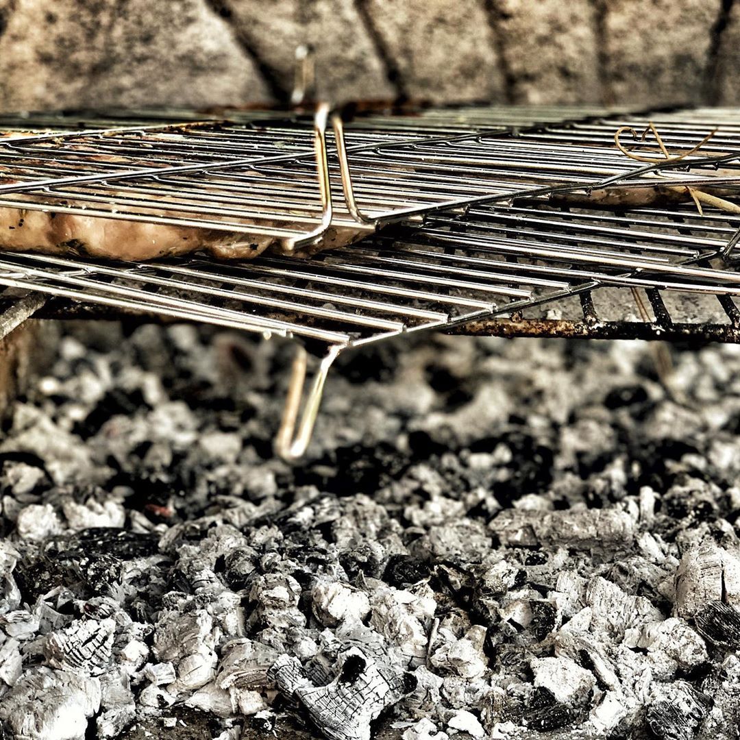 #grigliata #grigliatadicarne #grill #barbecue #etna #mountetna #etnavolcano #vulcanoetna (presso Nicolosi - La Porta dell'Etna)
https://www.instagram.com/p/CCJzxPxIl6k/?igshid=2c2gbyjvn9or