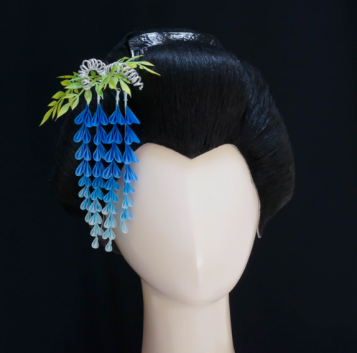 Wisteria (Fuji) in Rich Blue Ombre [sold]