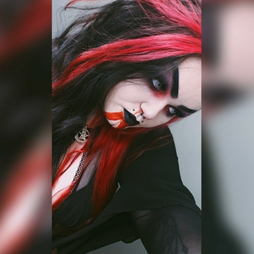 thepridelandss:  im-sooo-changable:  torchy-worchy:  twoandtwentyonebee:  I don’t think most cis guys understand what a period is. It isn’t a steady trickle of blood, like if you get a cut on accident. It’s chunks and strings of bloody paste that’s