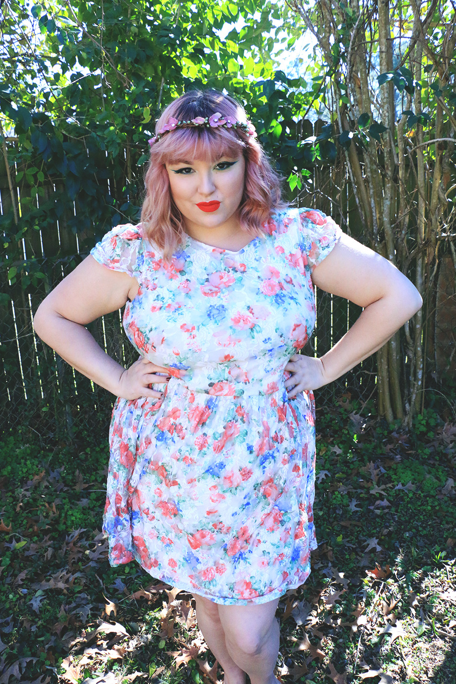 queenmerbabe:  Fatshion February MUOTD/OOTDBlog post for outfit and makeup details.UGHHHH