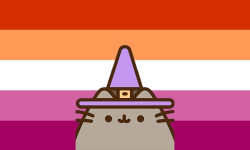 Some More Halloween Pusheen