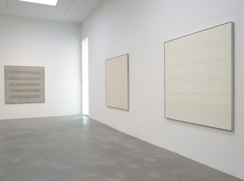 mnimalist:irelephant:mnimalist:Agnes MartinThe ’80s: Grey PaintingsAn exhibition of more that twenty