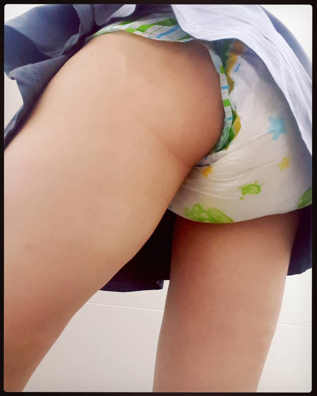 I&rsquo;m secretly taking upskirt diaper pictures 