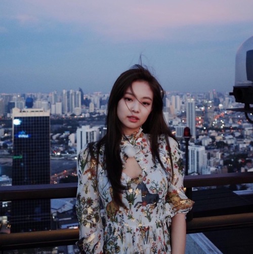 jennie kim layouts like or reblog if you save/use:-)