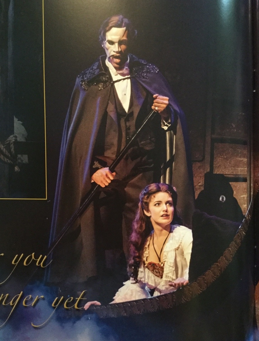 Operafantomet: phantoming — Quentin Oliver Lee as the Phantom in the  Restaged...