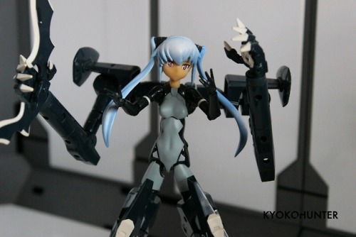 Work on the Busou Shinki battle arena is now complete! I’m really happy with how it turned out and g