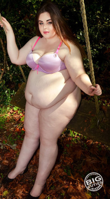 Rock-A-Belly:  Goddess Aurora !!!!  Big Belly Cutie Aurora Aurora Height: ?? Weight:
