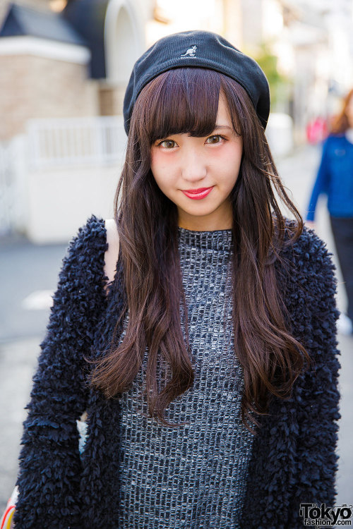 21-year-old Reimi on the street in Harajuku wearing a matching knit top and knit pants from Zara, a 