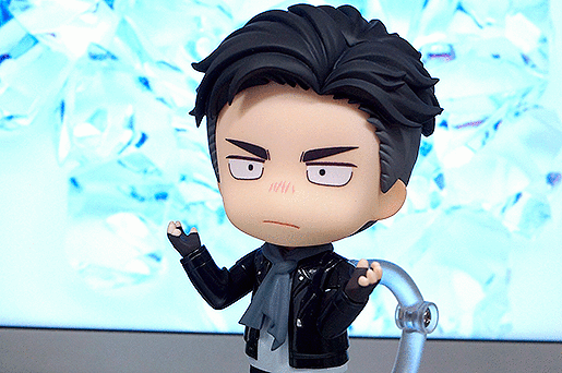 OH MY GODDDDNo motorcycle but we get the bear!! The helmet!! And the DJ headphones