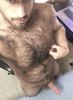 haslarman:Angled selfie.