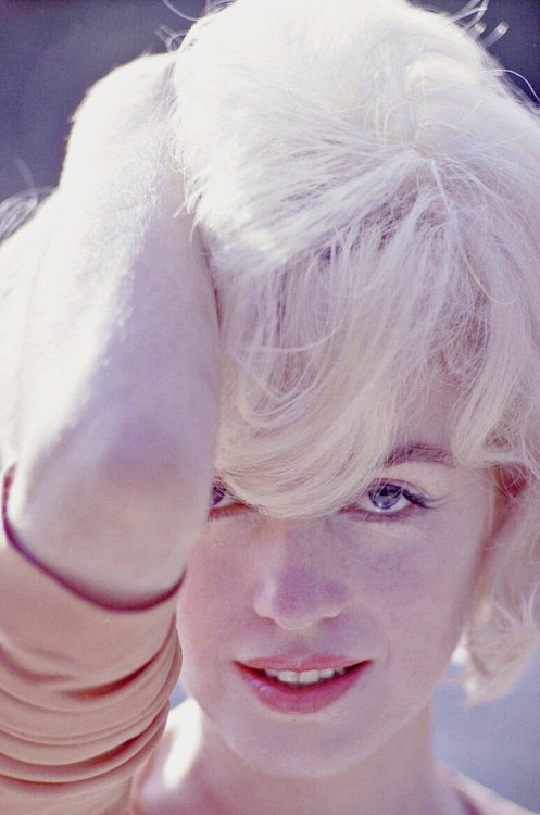 Marilyn Monroe photographed by Willy Rizzo for Paris Match Magazine in Los Angeles, CA, February, 19