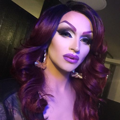 Sex boy-to-girl-transformation:  Drag Queen Diva pictures