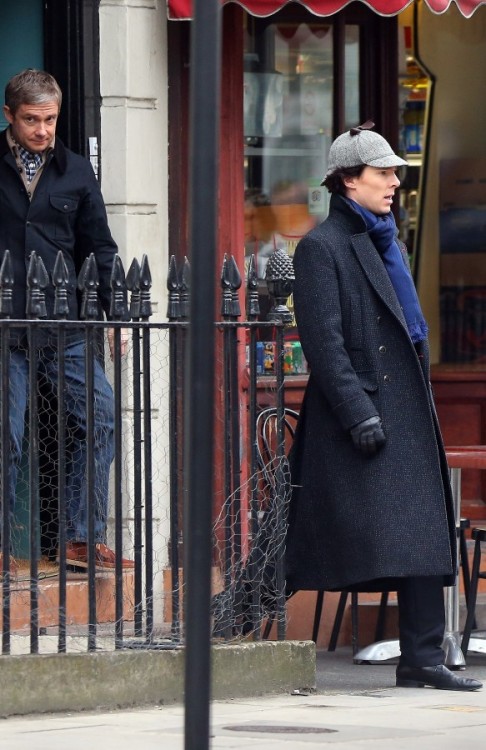 karin-woywod:Hi-Res! setlock with spoilers [much larger than at the source] 2013 04 10 - London - Fi