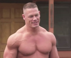 extremeviki54:  John Cena’s sexy body <3