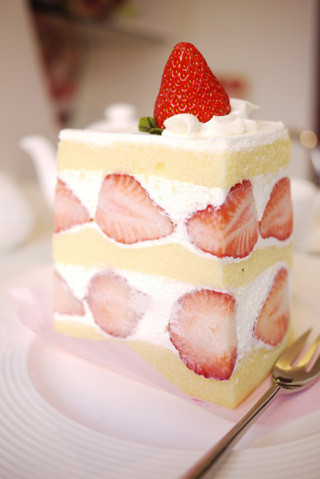 petitcho:   苺のダブルショートケーキ  
