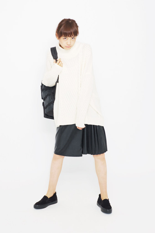 yoimachi:  Weekly 写真館 - .st｜ドットエスティ 松井愛莉 