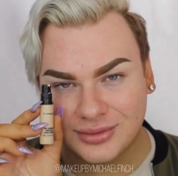 buckys-a-babe:  sauvamente:  tarynel: sauvamente:   tarynel:   sauvamente:   fatbruja:   tomfordvelvetorchid:   neveraway:  why is it so hard for this person to match their foundation like they’re shade is literally the easiest color to find anywhere