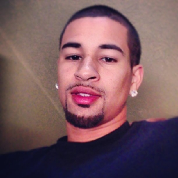 savvyifyanasty:  &gt;  his lips  Follow me @ savvyifyanasty.tumblr.com