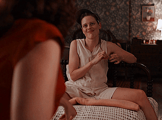 KELLY MCCORMACK As JESS MCCREADY In A LEAGUE OF THEIR OWN (Season 1)