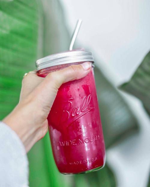 aleven11: Juice vibes✨ Beetroot/ watermelon/ lime #feelthelean