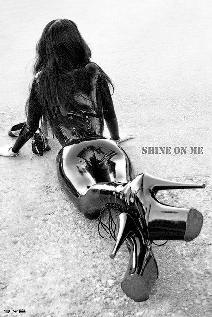 bdsmpourlesnuls:  Shine