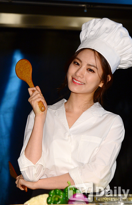 korean-dreams-girls:  Nana (After School) - Mad for Garlic Event Pics