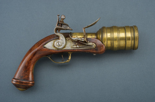 Flintlock grenade launching pistol, early 19th century.from Czerny’s International Auction House.